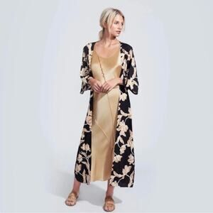 NEW Madison Du Soir Black Floral Kimono Robe Duster Belt Women's Small/Med $278